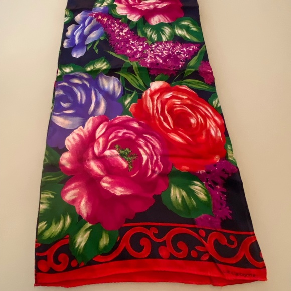 Vintage Liz Claibourne Large Roses Scarf - Picture 1 of 5